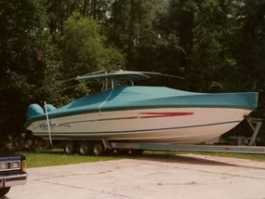 Storage cover for boats