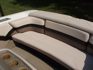 Ski boat seats